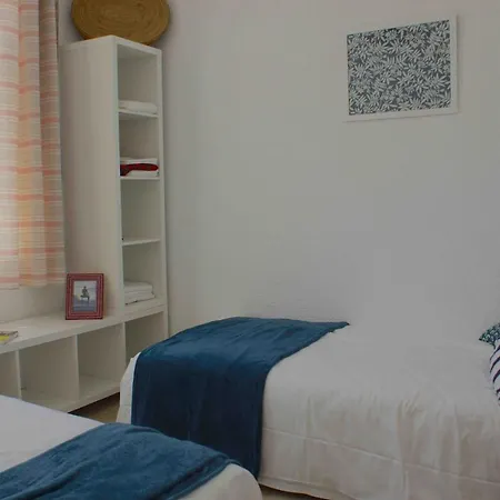Vakantiehuis Idealement Situee Eglantine, Maison Vintage *
