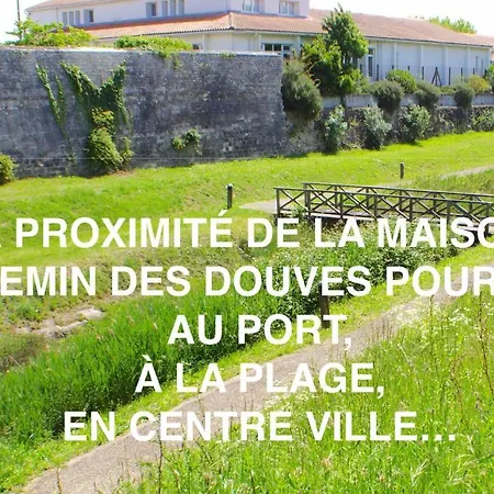 Idealement Situee Eglantine, Maison Vintage