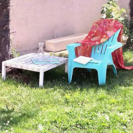 Idealement Situee Eglantine, Maison Vintage